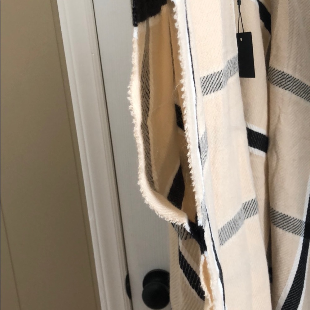 Shrug - Picture 2 of 5